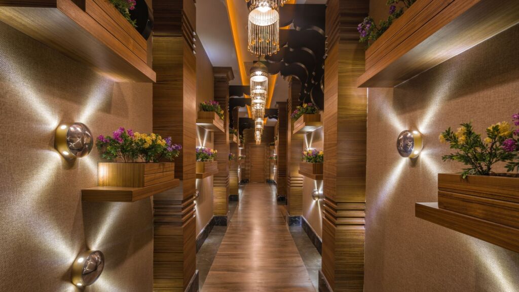 Phoenix Lake Spa in business bay
